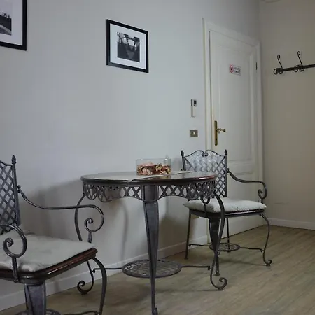 B&B Leopoldo 3* Florenz