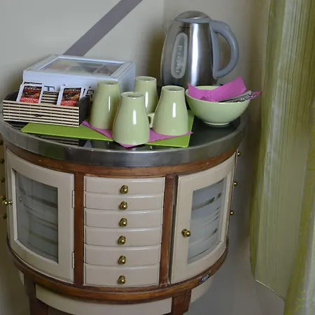 Leopoldo Bed and Breakfast 3*