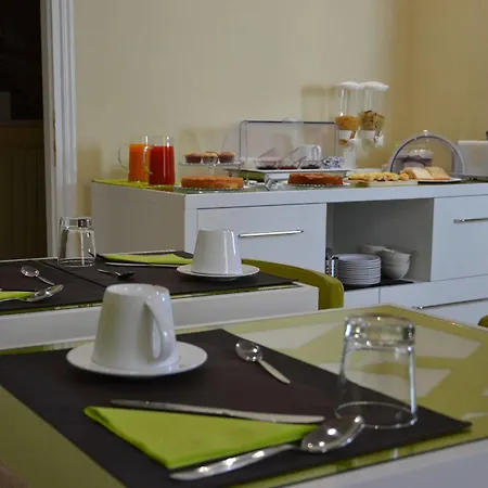Bed & Breakfast B&B Leopoldo 3*