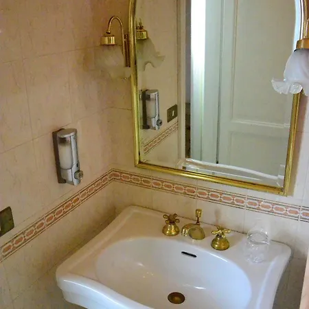 B&B Leopoldo Bed & Breakfast Florence