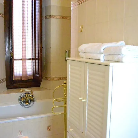 B&B Leopoldo Bed & Breakfast 3*