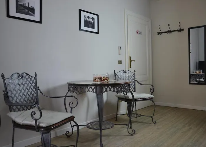 Leopoldo 3* Florence