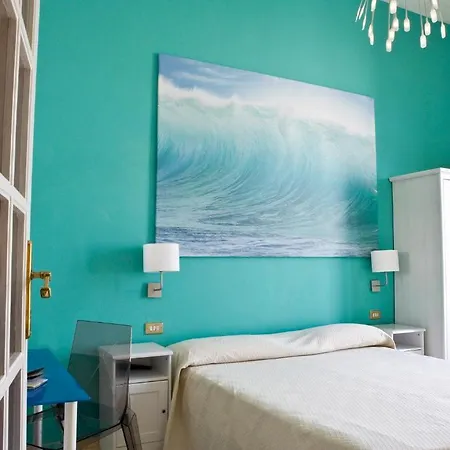 Leopoldo Couette-café 3*